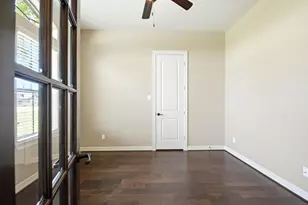 18840 Serene Water Dr, Montgomery, TX 77356 - Photo 14