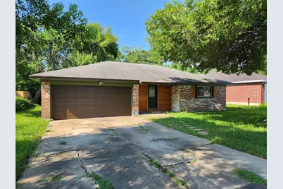 2006 Redwood Street, Kemah, TX 77565 - Photo 1