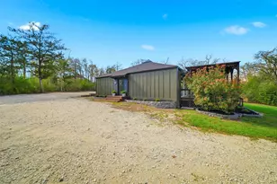 8052 Perry Ln, College Station, TX 77845 - Photo 6