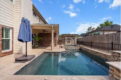 1006 Chesterwood Drive, Pearland, TX 77581 - Photo 4