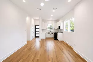 6186 Eastland St, Houston, TX 77028 - Photo 2
