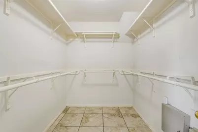 20019 Ravenmeadow Lane, Katy, TX 77449 - Photo 18