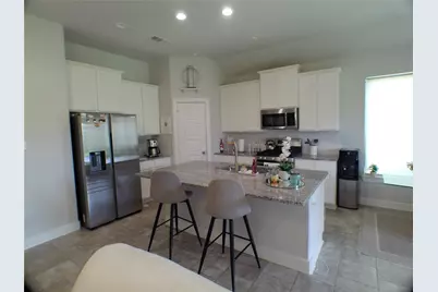 2710 Ocean Key Drive, La Marque, TX 77568 - Photo 4