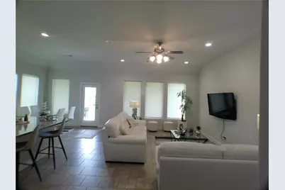 2710 Ocean Key Drive, La Marque, TX 77568 - Photo 10