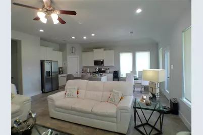 2710 Ocean Key Drive, La Marque, TX 77568 - Photo 8