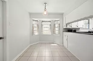 5827 S Braeswood Blvd, Houston, TX 77096 - Photo 10
