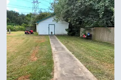 1909 11th Avenue, La Marque, TX 77568 - Photo 22