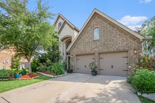 13715 Cutler Springs Ct, Pearland, TX 77584 - Photo 2