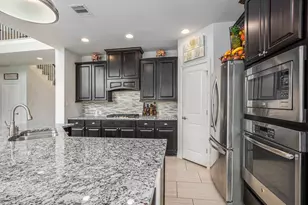 13715 Cutler Springs Ct, Pearland, TX 77584 - Photo 8