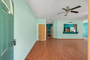 692 County Rd 3371, Cleveland, TX 77327 - Photo 20