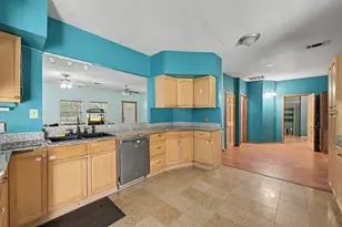 692 County Rd 3371, Cleveland, TX 77327 - Photo 30