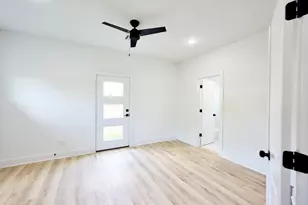 3452 Bremond St, Houston, TX 77004 - Photo 34