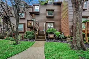 819 Davis Rd, League City, TX 77573 - Photo 2