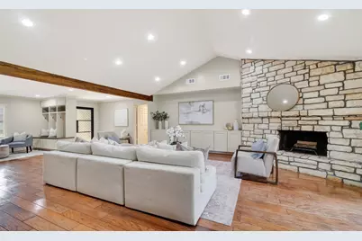 341 W Gaywood Drive, Houston, TX 77079 - Photo 10