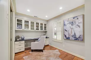 341 W Gaywood Dr, Houston, TX 77079 - Photo 14