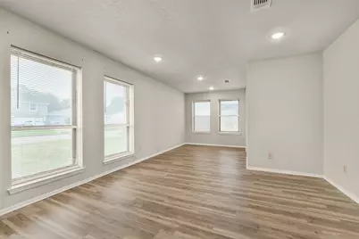 14854 Shottery Drive, Houston, TX 77015 - Photo 8