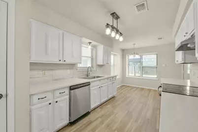 14854 Shottery Drive, Houston, TX 77015 - Photo 12