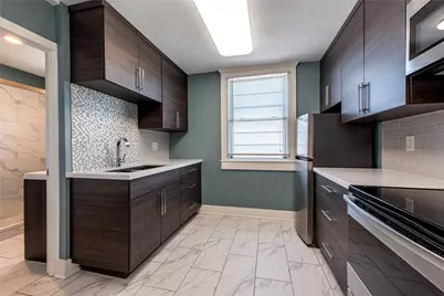 1413 Tremont Street #11, Galveston, TX 77550 - Photo 6