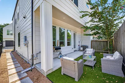 5737 White Magnolia Street, Houston, TX 77091 - Photo 28