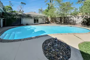 18010 Bambriar Dr, Houston, TX 77090 - Photo 6