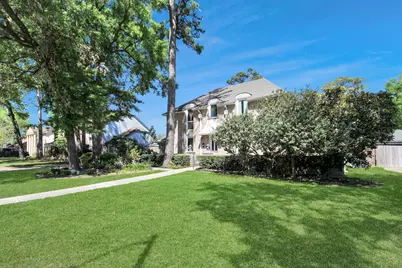 18010 Bambriar Drive, Houston, TX 77090 - Photo 8