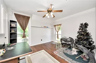 18010 Bambriar Dr, Houston, TX 77090 - Photo 12