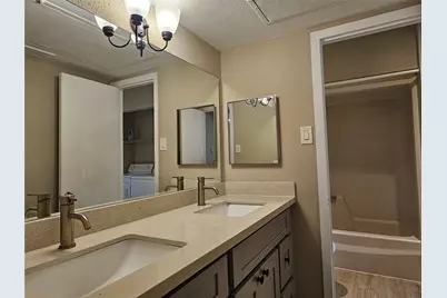 2822 S Bartell Dr Drive #5, Houston, TX 77054 - Photo 12