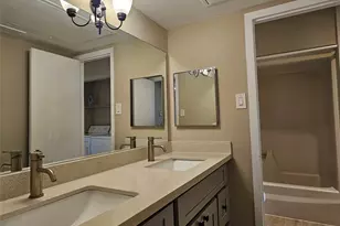 2822 S Bartell Dr Dr, Houston, TX 77054 - Photo 12