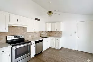 24126 Jumping Jay Ln, Hockley, TX 77447 - Photo 6