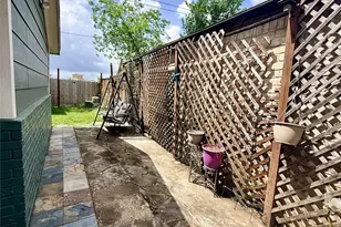 11331 Oakcenter Dr, Houston, TX 77072 - Photo 30