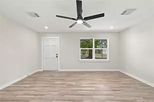 6710 Glen Rock Dr, Houston, TX 77087 - Photo 10