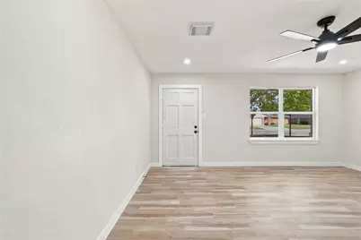 6710 Glen Rock Drive, Houston, TX 77087 - Photo 6
