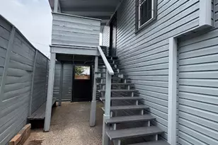 2415 Columbia St, Houston, TX 77008 - Photo 6