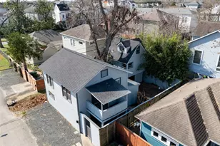 2415 Columbia St, Houston, TX 77008 - Photo 1