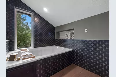 5041 Nina Lee Lane, Houston, TX 77092 - Photo 30