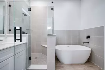 8107 Calhoun Road, Houston, TX 77033 - Photo 16