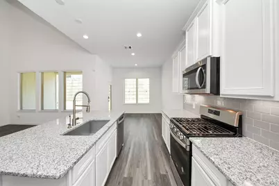 501 Newcomb Hollow Drive, Conroe, TX 77304 - Photo 12