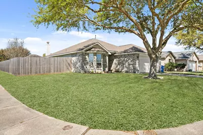 23 N Golden Oak Drive, Texas City, TX 77591 - Photo 2