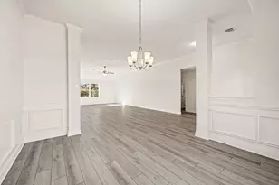 640 Greystone Ln, Angleton, TX 77515 - Photo 6