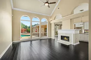 5406 Brook Bend Dr, Sugar Land, TX 77479 - Photo 8