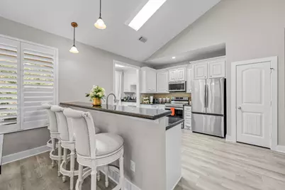 13847 Parkway Manor Drive, Willis, TX 77318 - Photo 8