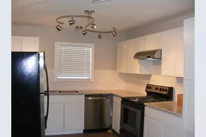 4725 Maggie Street, Houston, TX 77033 - Photo 2