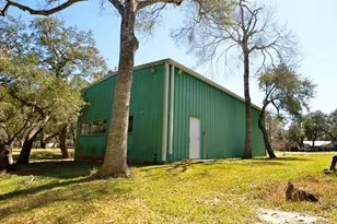 708 Catamaran Cir, Blessing, TX 77419 - Photo 34