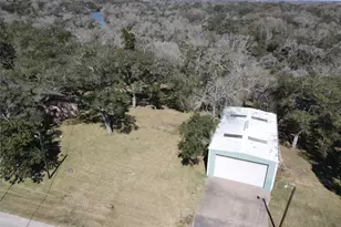 708 Catamaran Cir, Blessing, TX 77419 - Photo 32