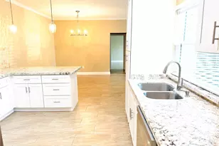15193 Kimberley Ct, Houston, TX 77079 - Photo 8