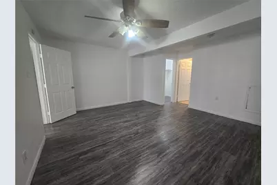 7518 Hummingbird Lane, Texas City, TX 77591 - Photo 10