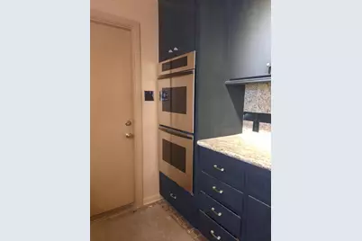 2118 Fulham Court, Houston, TX 77063 - Photo 6