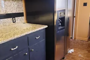 2118 Fulham Ct, Houston, TX 77063 - Photo 2
