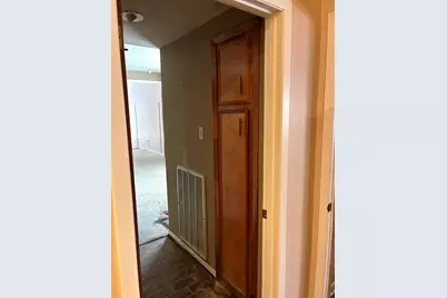 2118 Fulham Court, Houston, TX 77063 - Photo 12