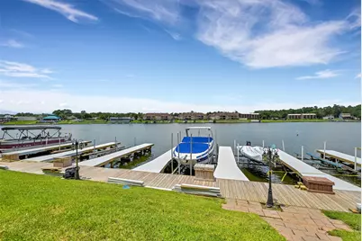 168 Lake Point Boulevard #B201, Conroe, TX 77356 - Photo 46